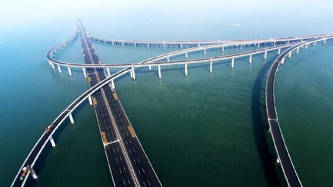 Wah, Kalimantan bakal Punya Tol Atas Laut