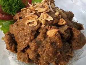 Resep Lapis Daging Surabaya yang Empuk Gurih