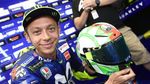 Rossi Melesat dengan Helm Barunya di MotoGP Italia