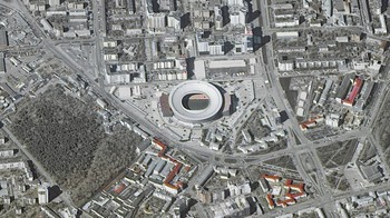 Stadion Ekaterinburg ini memiliki keunikan tersendiri dibandingkan yang lain, yakni ada tribun yang tidak tertutup oleh atap stadion. Foto: Dok. Russian Space agency