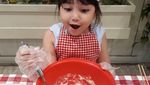 Gemas! Gaya Makan Aminah yang Sering Sholawatan Bersama Kakaknya, Alwi Assegaf