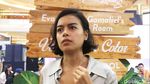 Kamera Analog Jadi Senjata Eva Celia