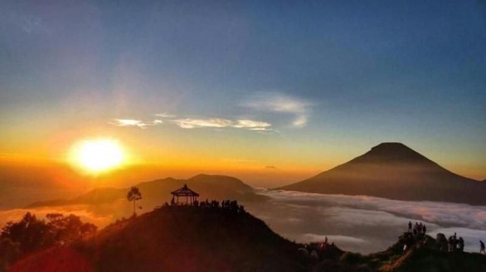 Bukit Sikunir Bukit di Wonosobo, Dieng