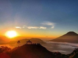 10 Wisata Dieng yang Terkenal: Jam Buka, Harga Tiket, hingga Daya Tariknya