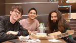 Ini Momen Kulineran Lucky Hakim yang Sering Makan Bareng Binatang Peliharaannya