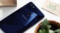 OPPO F7 dengan finishing matte (dok. Priceza)