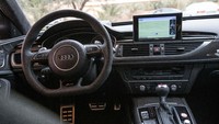 Zidane mendapatkan mobil yang menggendong mesin twin turbo V8 berkapasitas 4.000cc secara cuma-cuma berkat serangkaian kemenangan El Real. Foto: SMF Blog