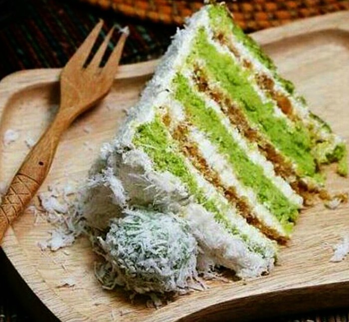 10 Kue Rasa Dessert Indonesia Ini Pas untuk Kudapan Buka Puasa