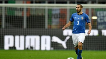Giorgio Chiellini (Juventus/Italia) dengan rating 89. (Foto: Claudio Villa/Getty Images)