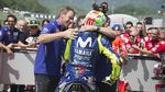 (Akhirnya) Valentino Rossi Pole Position Lagi