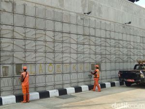 Polda Metro Bentuk Tim Buru Pelaku Vandalisme Underpass Mampang