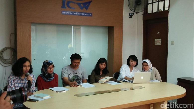 ICW hingga Kontras Tolak Pidana Khusus Masuk RKUHP ICW hingga Kontras Tolak Pidana Khusus Masuk RKUHP