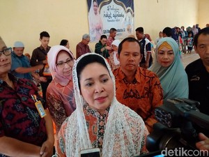 Titiek Soeharto Sebut Rp 50.000 Dapat Apa, Bisa Beli Ayam hingga Tempe