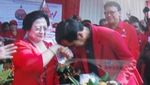 Saat Tokoh Cium Tangan: Jokowi ke Megawati dan Gatot ke SBY