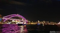 Vivid Light dipusatkan pada sejumlah titik dan kawasan terbuka di daerah sekitar, seperti Sydney Opera House, Sydney Harbour Bridge, Circular Quay, The Royal Botanic Garden, Museum of Contemporary Art Australia, ASN Co. Building, The Rocks, Barangaroo, Darling Harbour, Taronga Zoo, King Cross dan Chatswood (Rivki/detikTravel)