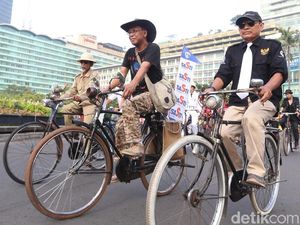 Bersepeda, Tenis, atau Sepak Bola, Mana yang Lebih Bikin Umur Panjang?
