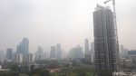 Penampakan Kabut yang Selimuti Jakarta Hari Ini