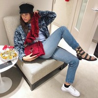 Hubungan Sofia dan Scott sejak awal memang telah janggal. Sofia sendiri sangat dekat dengan keluarga Kardashian-Jenner.  Foto: Instagram/sofia richie