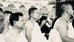 Potret Hitam Putih Saat Prabowo Umrah