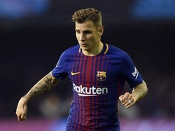 Juventus menjadikan Lucas Digne sebagai target utama untuk mengantsipasi kepergian Alex Sandro. Tebusan sebesar 15 juta euro kabarnya sudah disiapkan buat memboyong bek kiri itu dari Barcelona. (Foto: Octavio Passos/Getty Images)