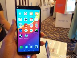 Smartphone Honor 7A Tiba di Jakarta