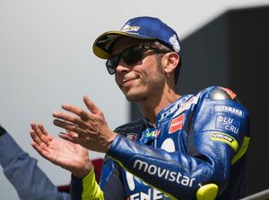 Valentino Rossi Sibuk Coba-coba Ban di Latihan Bebas MotoGP Catalunya