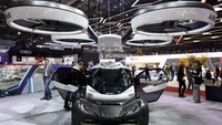 Airbus Pop.up digadang-gadang menjadi kendaraan yang dapat mengurai kemacetan di kota-kota besar. Kendaraan yang memadukan drone dan mobil ini pertama kali muncul pada 2017 di Geneva International Motor Show di Jenewa, Swiss. Martial Tressini/EPA/REX/Shutterstock.