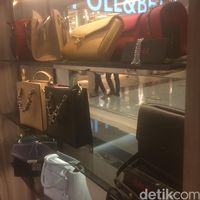 sepatu hingga tas pedro diskon sai 70 di senayan city sepatu hingga tas pedro diskon sai 70 di senayan city