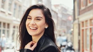 Foto: Asyiknya Si Cantik Irish Bella Liburan ke Eropa