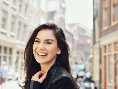 Foto: Asyiknya Si Cantik Irish Bella Liburan ke Eropa Foto: Asyiknya Si Cantik Irish Bella Liburan ke Eropa