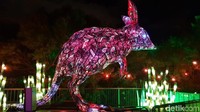 Sejumlah kawasan di Sydney menampilkan kemeriahan festival cahaya Vivid Sydney. Tak terkecuali Kebun Binatang Taronga atau Taronga Zoo (Rivki/detikTravel)