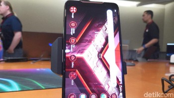 Kecepatan resfresh rate hingga 90Hz dan 1ms pixel response time menjadikan gambar yang tampil di layar bebas blur. Foto: Muhamad Reza Sulaiman/detikINET