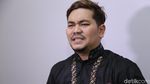 Heboh Indra Bekti Mirip Bintang Money Heist, Bak Pinang Dibelah Dua