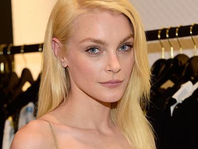 Cantiknya Jessica Stam, Supermodel yang Dijuluki Wajah Boneka
