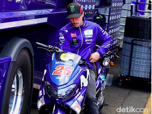 Nggak Cuma Rossi, Vinales Juga Naik Motor Ini di Luar Lintasan