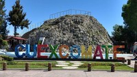 Berlokasi di Kota Puebla yang berjarak sekitar dua jam dari Mexico City, terdapat Cuexcomate yang disebut-sebut sebagai gunung api terkecil di dunia. Walau ada juga yang menyebutnya sebagai geyser. (wicholike/Instagram)
