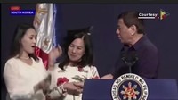 Apakah Anda lajang? Anda tidak dapat terpisah darinya? Tapi kamu bisa mengatakan kepadanya bahwa ini hanya lelucon, lanjutnya. 