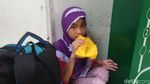Ini Amel, Bocah Penjual Tisu di Stasiun Cawang yang Viral