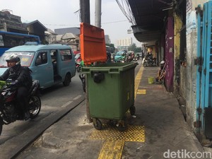 Risma Akui Dia yang Usulkan DKI Jakarta Pakai Tong Sampah Jerman