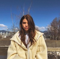 Adik Kourtney, Khloe Kardashian bahkan menganggap Sofia seperti adiknya sendiri. Sofia pun berteman baik dengan Kendall Jenner. Foto: Instagram/sofia richie