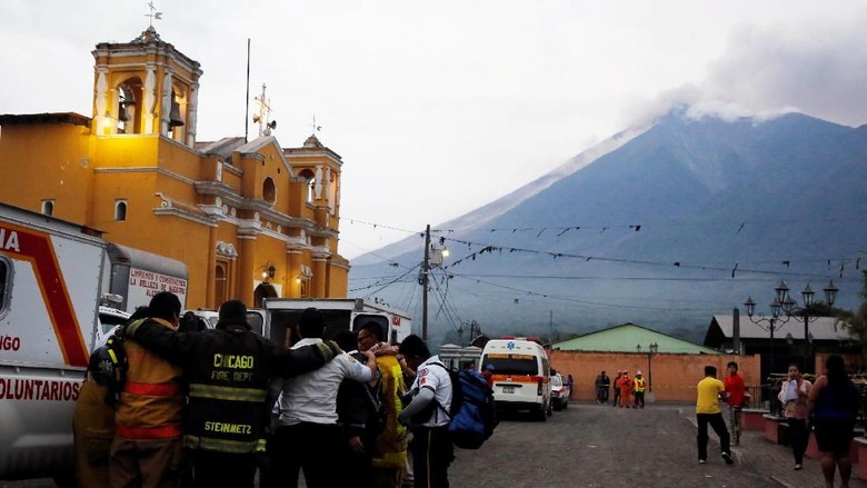 Korban Tewas Erupsi Gn Fuego Guetamala Bertambah Jadi 33 Orang