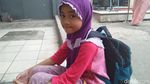 Ini Amel, Bocah Penjual Tisu di Stasiun Cawang yang Viral