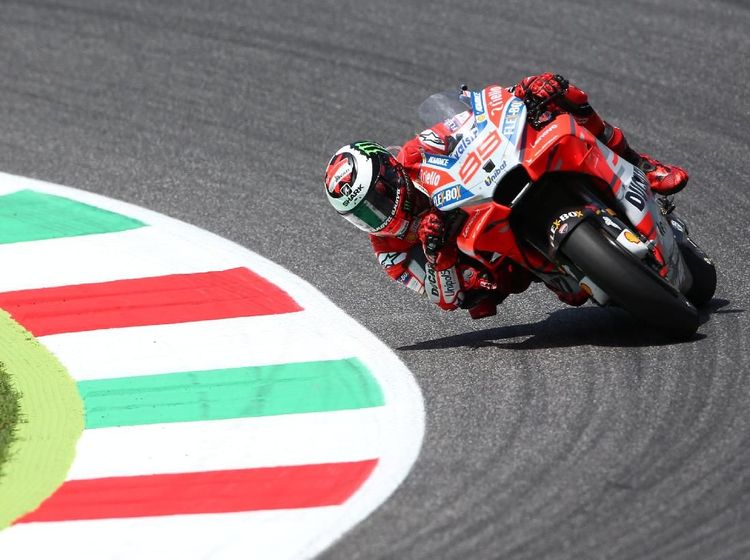 Jorge Lorenzo Curi Panggung di MotoGP Italia 2018