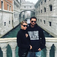 Sofia baru berusia 19 tahun, sementara Scott berusia 35 tahun. Hubungan keduanya terpaut jarak 16 tahun.  Foto: Instagram/sofia richie