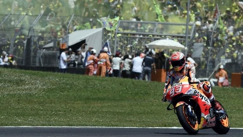 Crash-nya di MotoGP Italia Disambut Sorak Sorai, Ini Respons Marquez Crash-nya di MotoGP Italia Disambut Sorak Sorai, Ini Respons Marquez