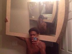 Deretan Foto Selfie yang Bikin Ngakak
