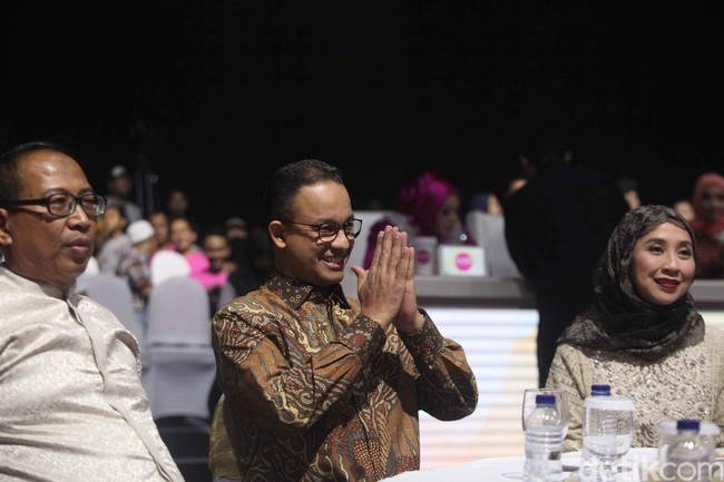 Malam itu, hadir pula Gubernur DKI Jakarta, Anies Baswedan. Anies mengaku jagoannya adalah Maya Shafira yang membawa kebudayaan Jakarta. Foto: Nico/Detikcom, Pradita/Detikcom