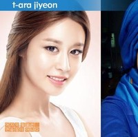 Saat Jiyeon T-Ara tampil manis mengenakan jilbab biru sambil memamerkan senyumnya yang penuh pesona. Foto: Blog doubleddodewii