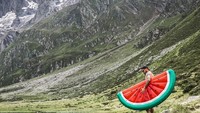 Gunung Timmelsjoch, Italia juga pernah disambangi mereka. Walau berada di objek wisata, tapi foto yang Sebastian unggah selalu sepi pengunjung sehingga hanya ada dirinya dan Heidi. Foto: Instagram prussiansglory