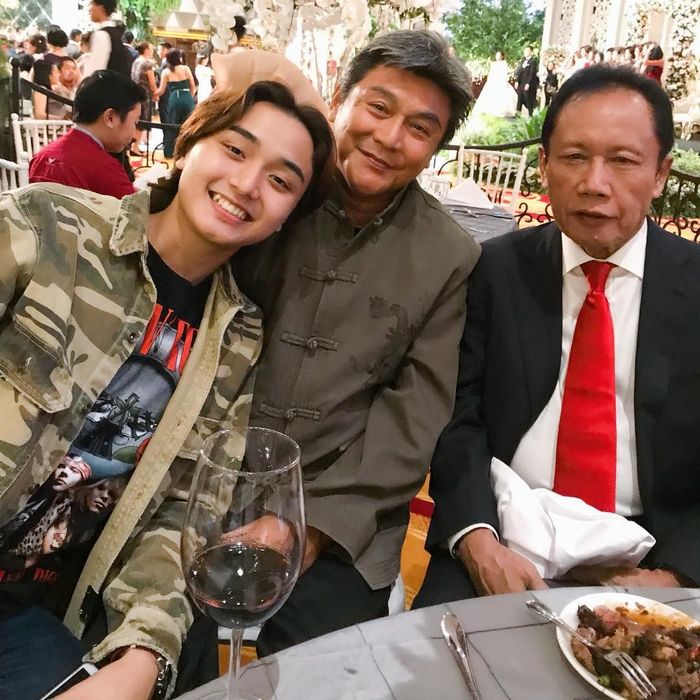 Serunya Pose Makan Leon Dozan, Anak Willy Dozan yang Ganteng